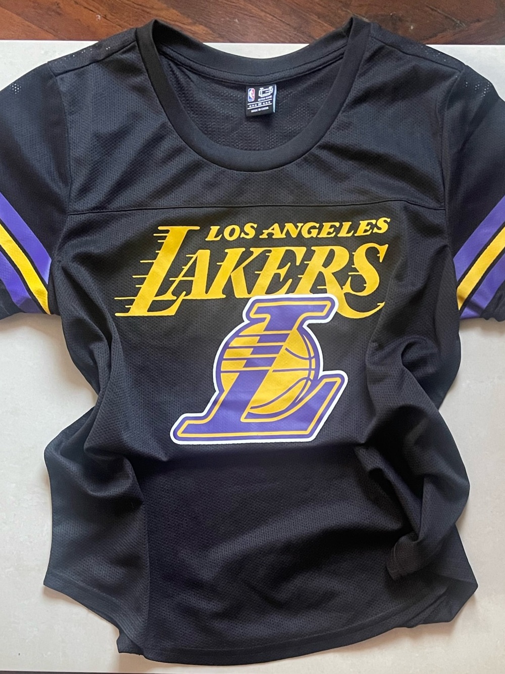 NBA Los Angeles Lakers Women’s Black Logo Mesh Top